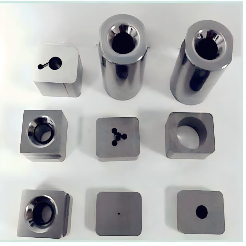 Tungsten carbide dies